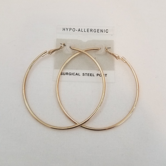 Jewelry - Goldtone hoop earrings